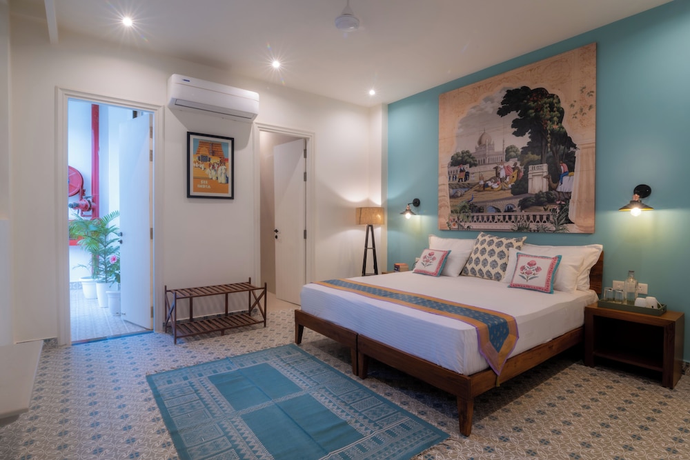 Inara House