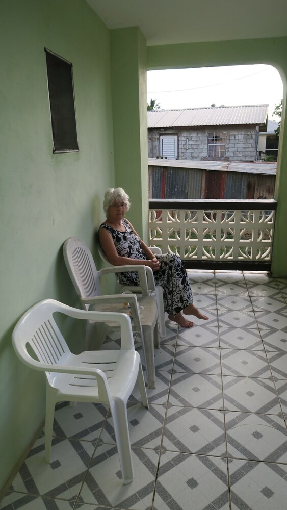 Sue's apt.
