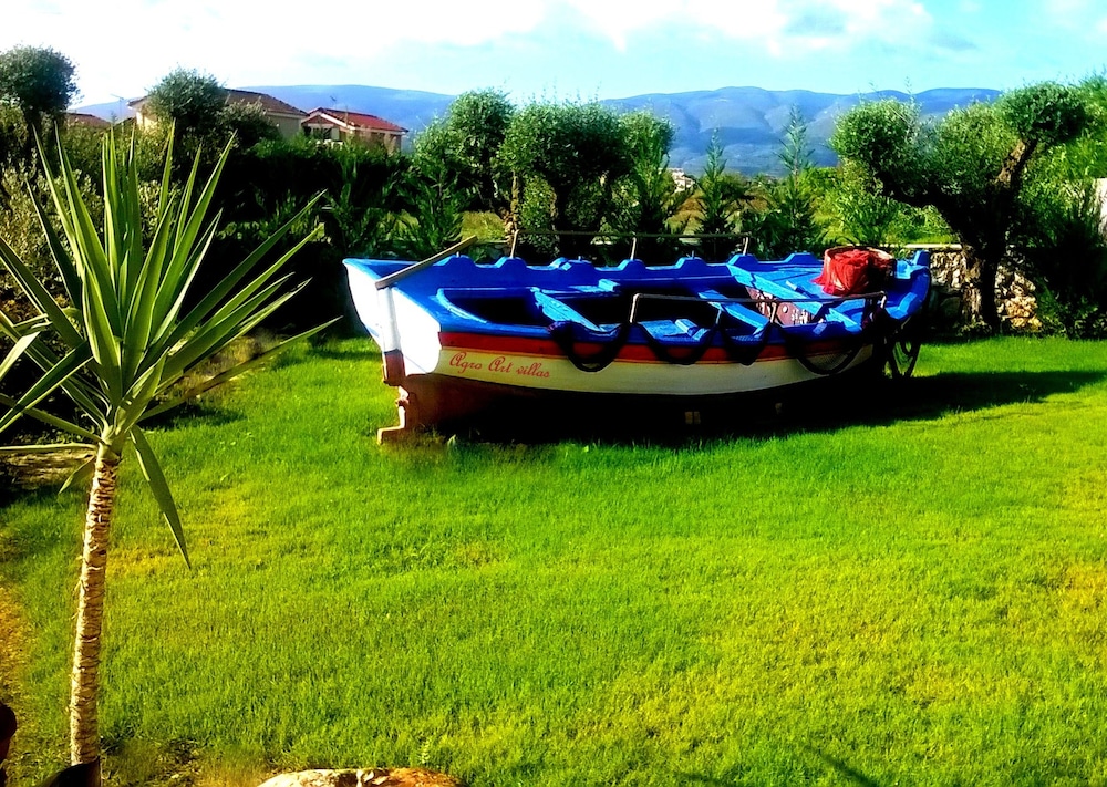 Agro Art Boutique & Luxury Villas