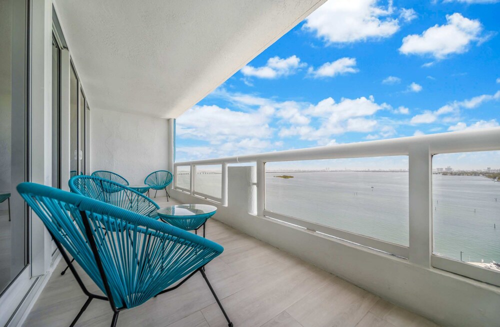 Diamond on the Bay in Miami