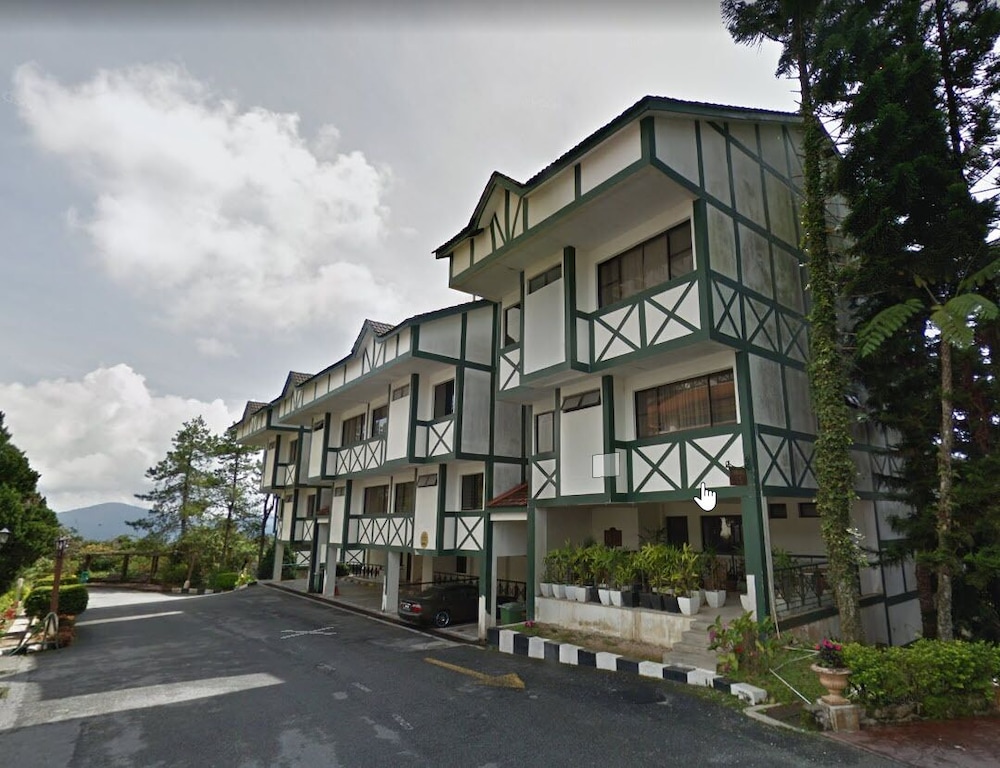 Equatorial Hill Resort by Copthorne photo 1
