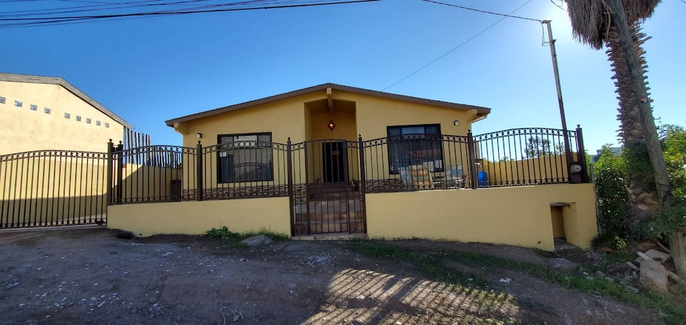 Casa Playitas - Vista Al Mar With Ozon, Locacion Centrica view 3