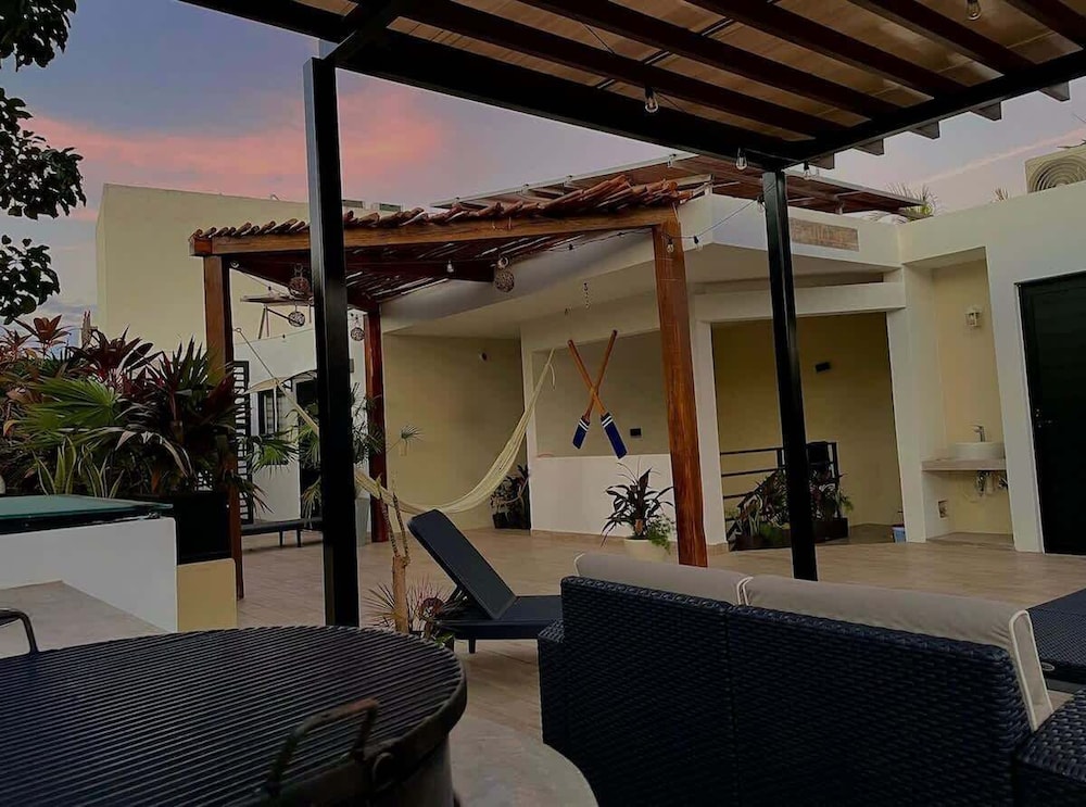 Private Room Roof Garden W/nice Pool BBQ