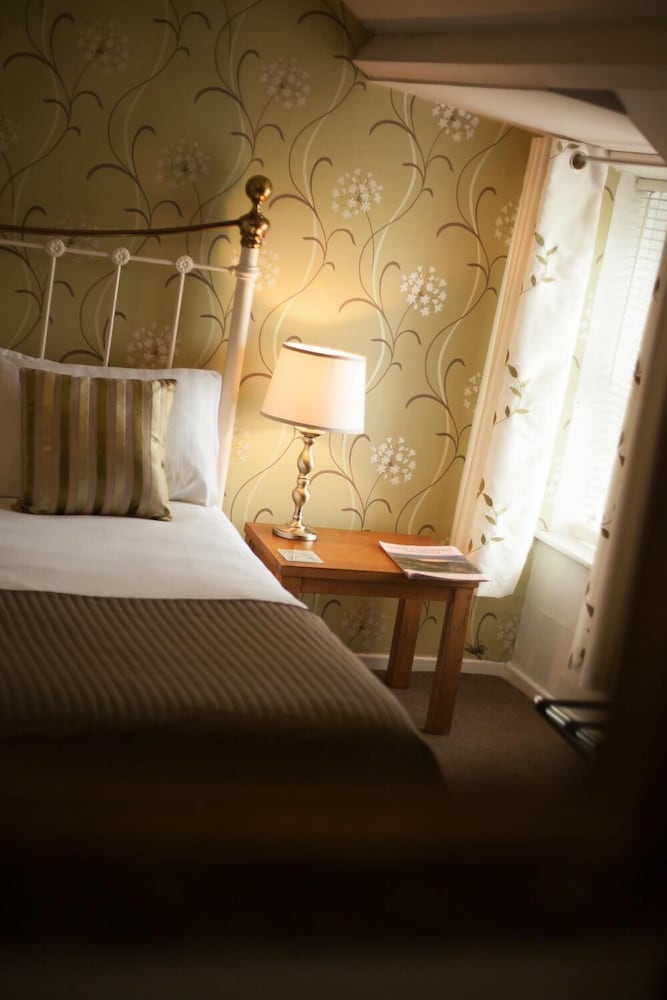 Holly Bush Inn