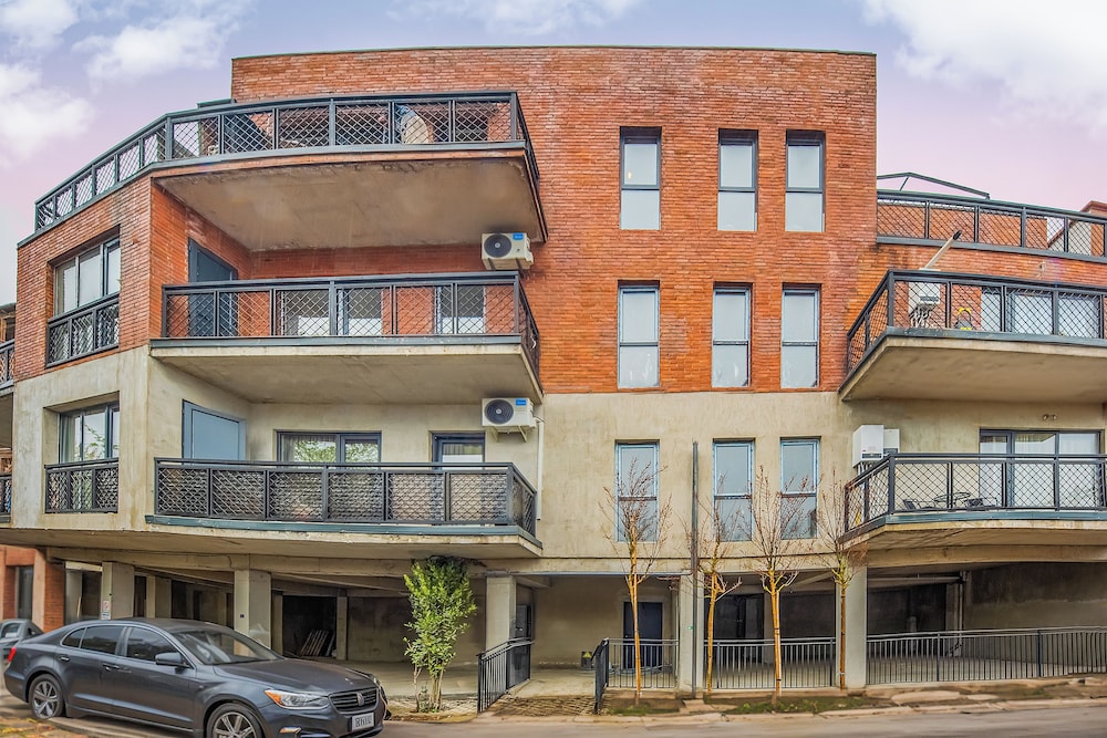 HB apartments Mikheil Bukhaidze