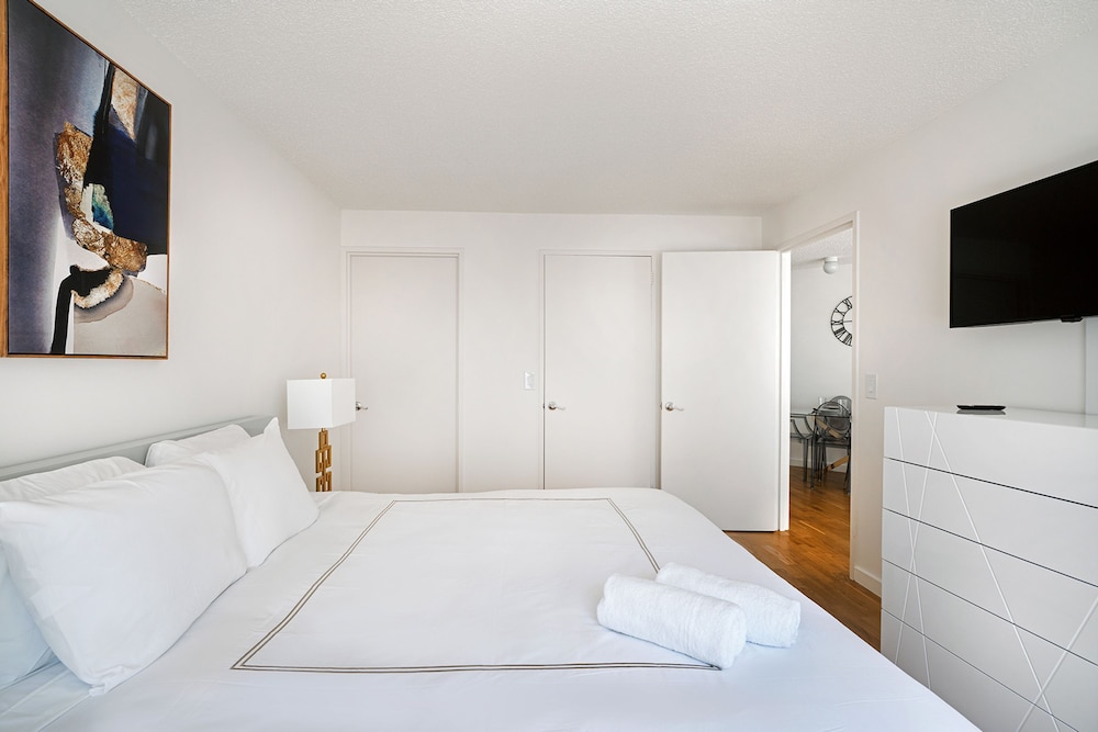 Stunning Apartment for 4 2 Bedrooms 2 Bath