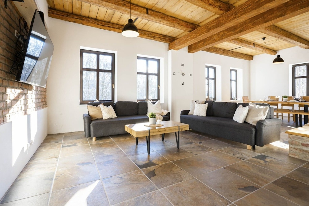 Villa in Rudnik With Private hot tub