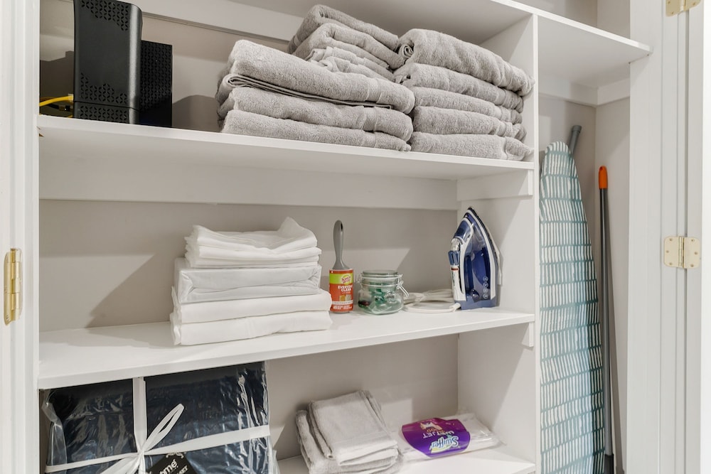 Emerald Indigo House Pet Friendly