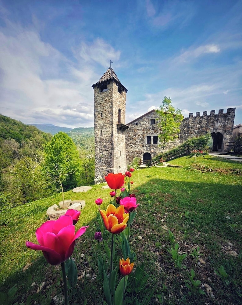 Castello di Ahrensperg