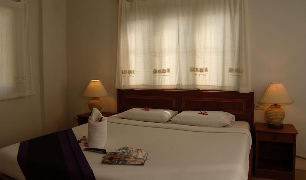 Thong Takian Resort