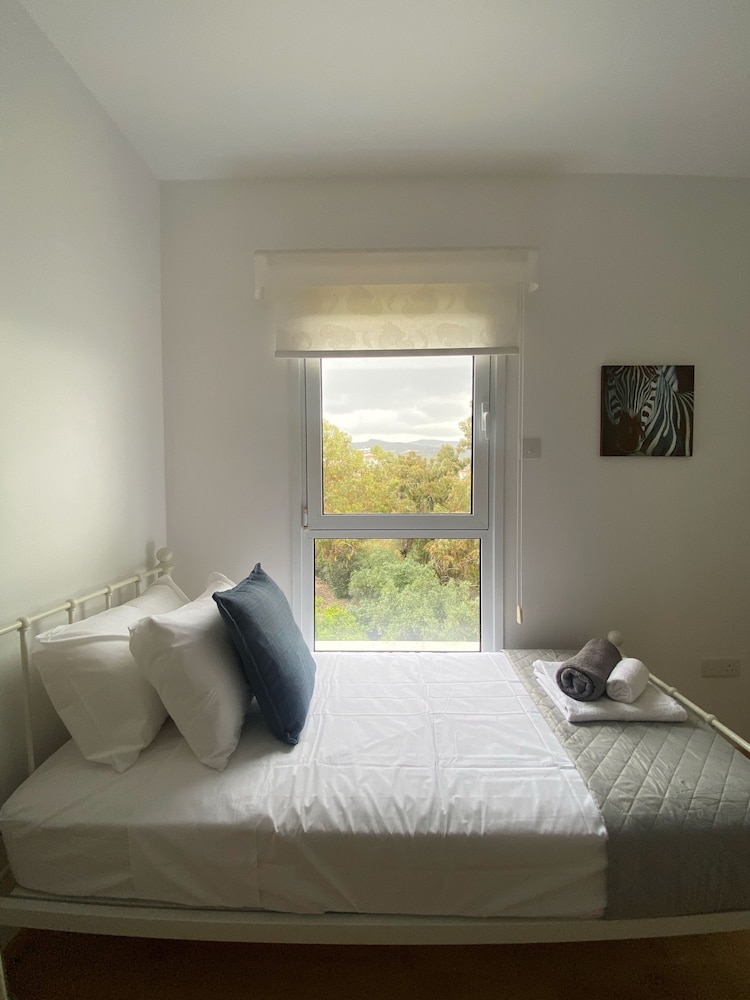 32 PEY - Stay Peyia Sunset Pearl