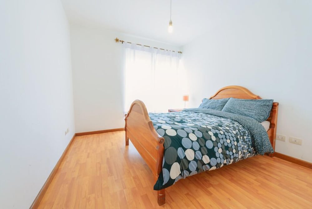 MV7 Condo Near Larcomar view 5
