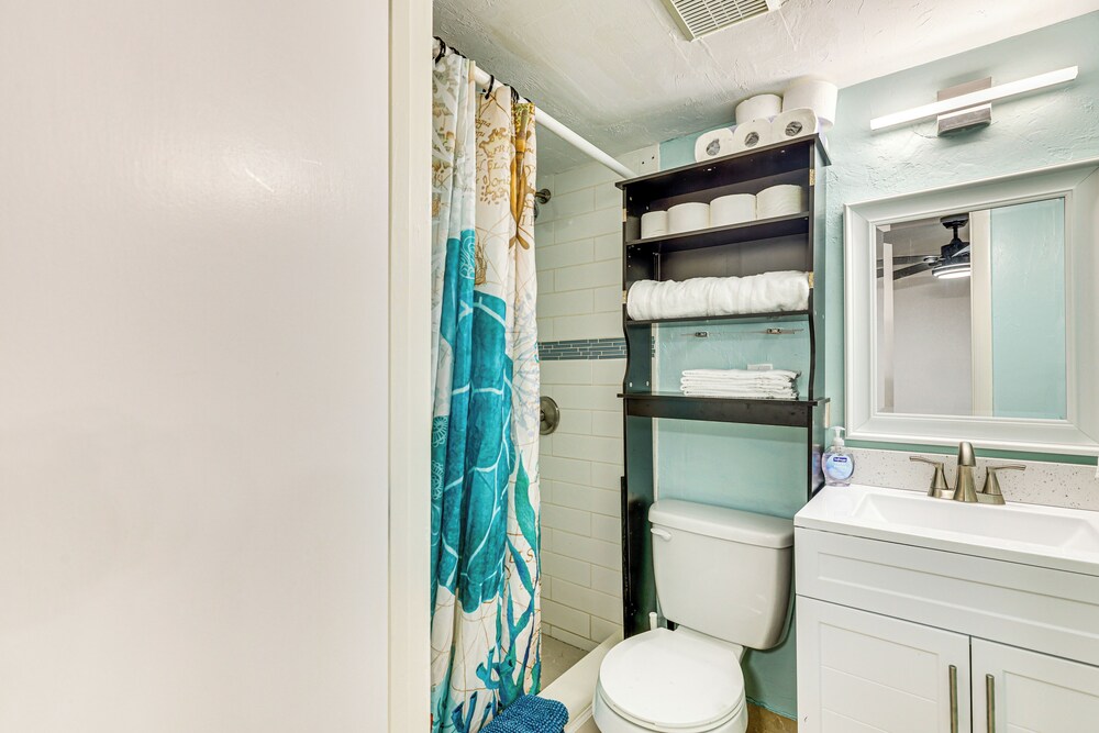 Steps to Shore: Walkable Clearwater Beach Condo