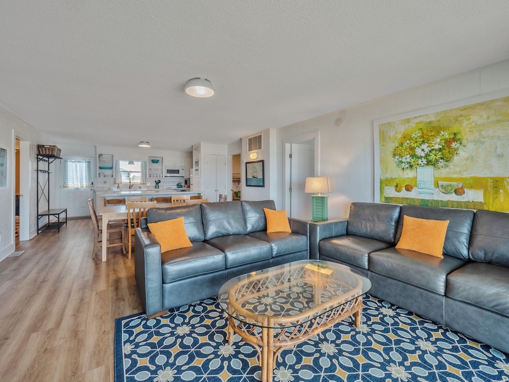 Walking on Sunshine by Topsail Realty
