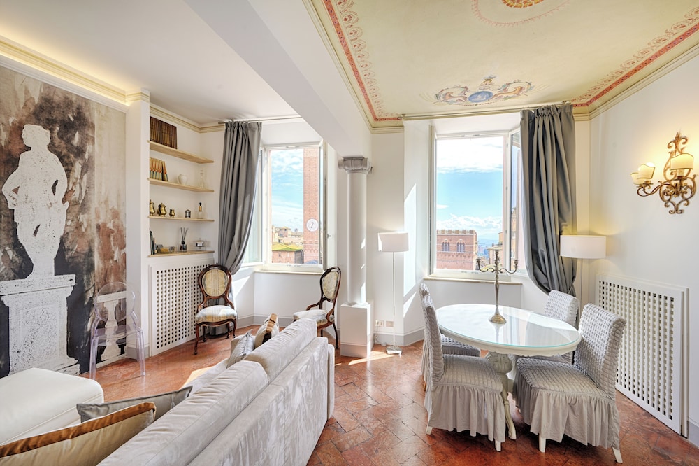 Palazzo Lenzi