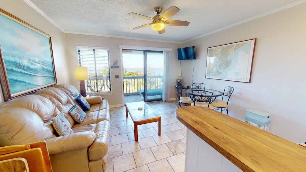 Beach Racquet B by Tybee Vacation Rentals