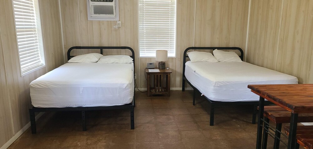 Leesville Vacations - McGee's Landing Cabin 2-Toledo Bend Lake - Property Image 3