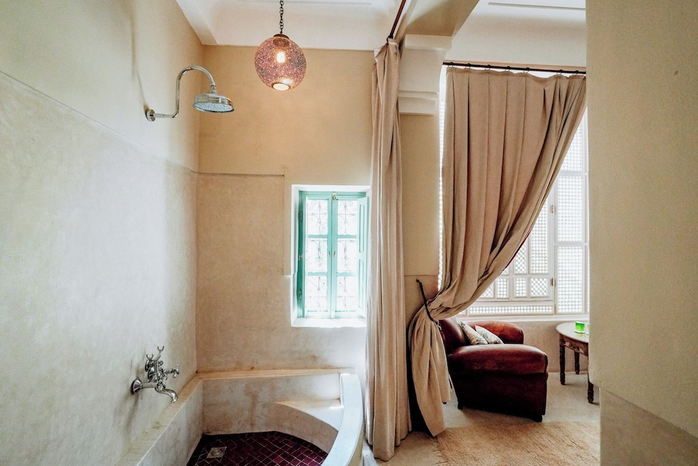 Riad dar ayur