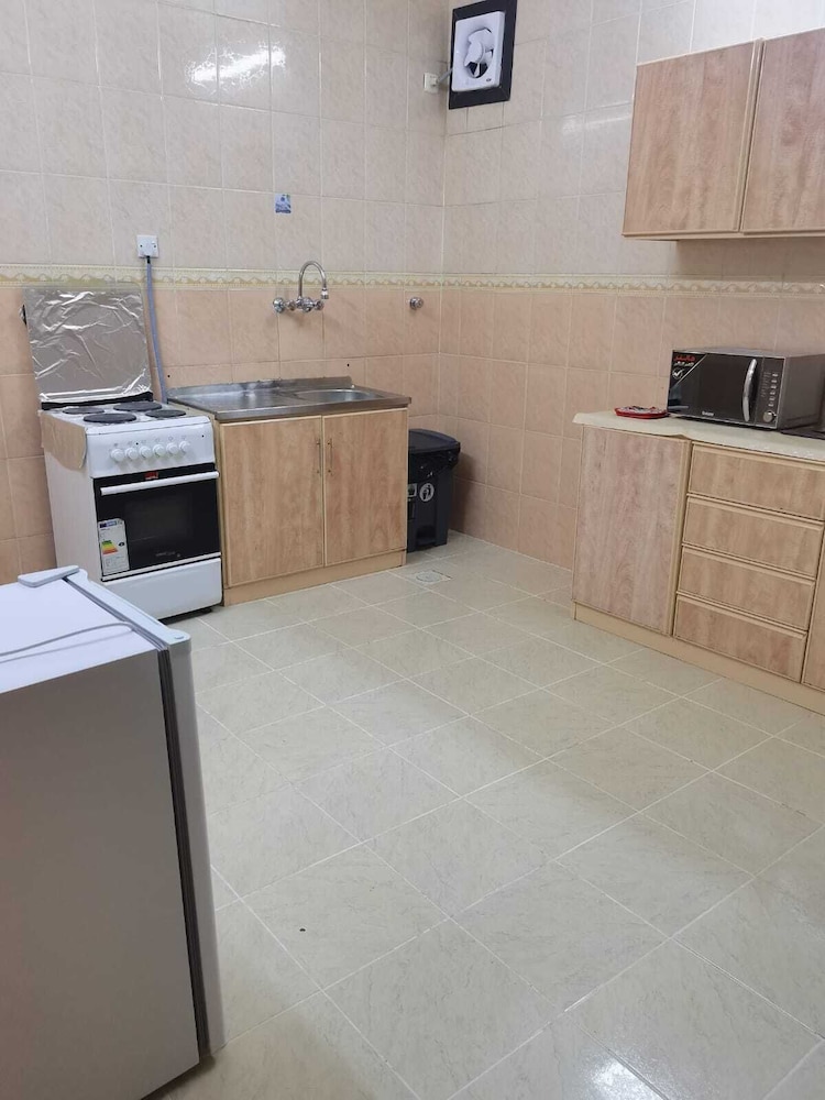 Al Eairy Furnished Apt Al Madinah 3