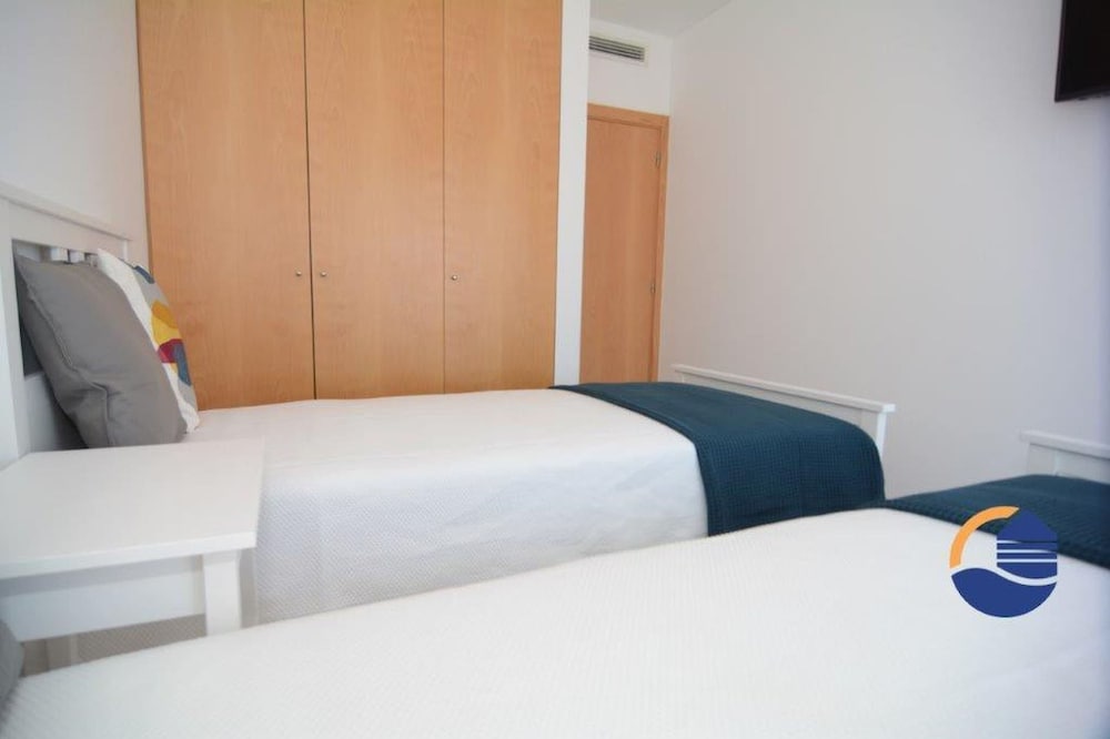 16 in Portim o With 2 Bedrooms and 2 Bathrooms