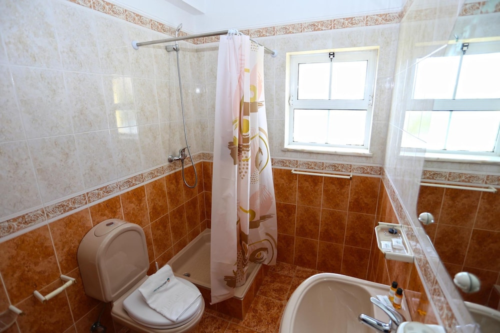 U 01 - Bedroom 1 in Casa Quinta Esta o