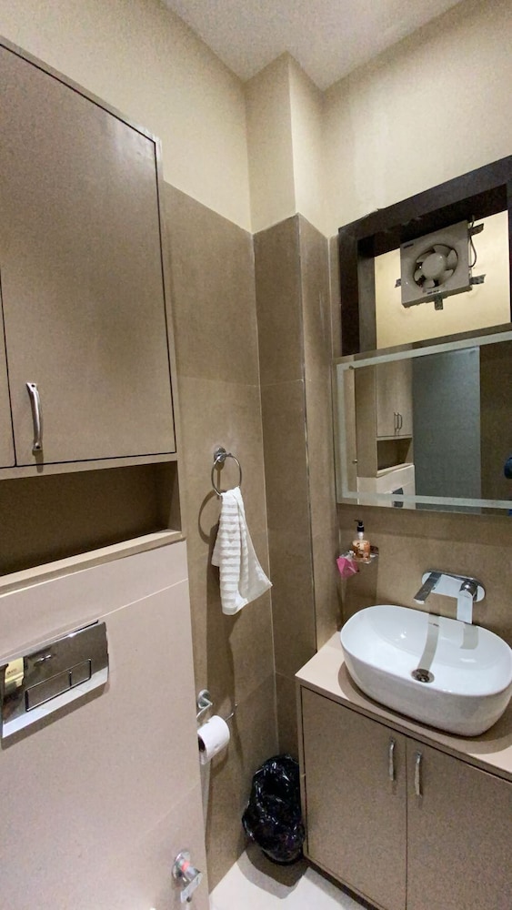 Narrow Gauge Hotel