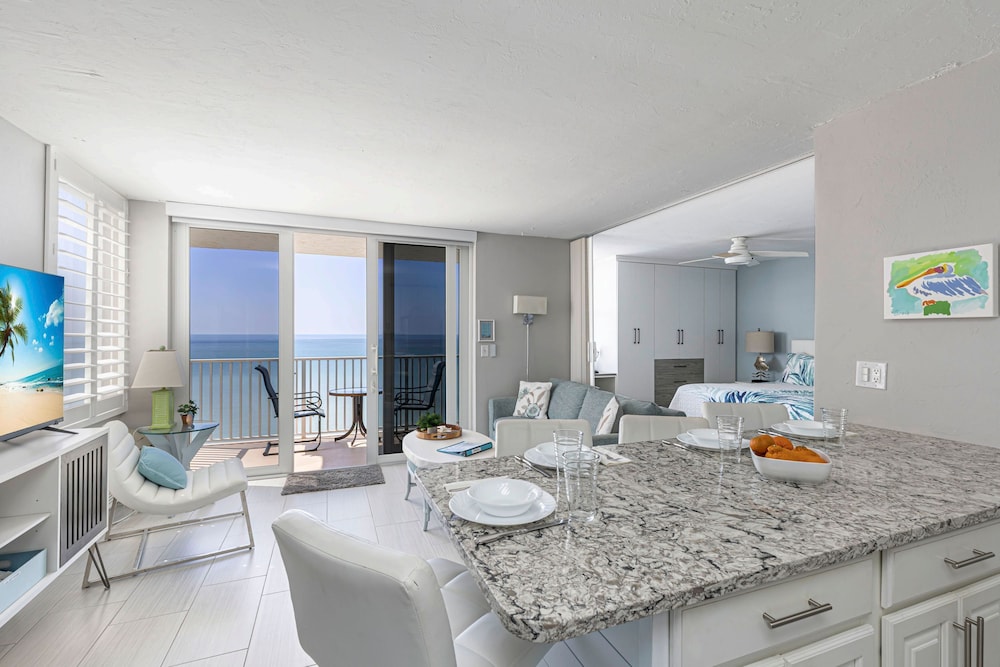 Estero Beach Tennis 1004c Direct Gulf Water Views