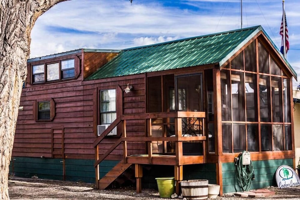 Cedar Creek Lodging & RV Park view 3