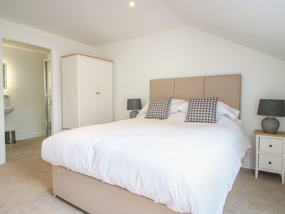 Goodwood Cottage