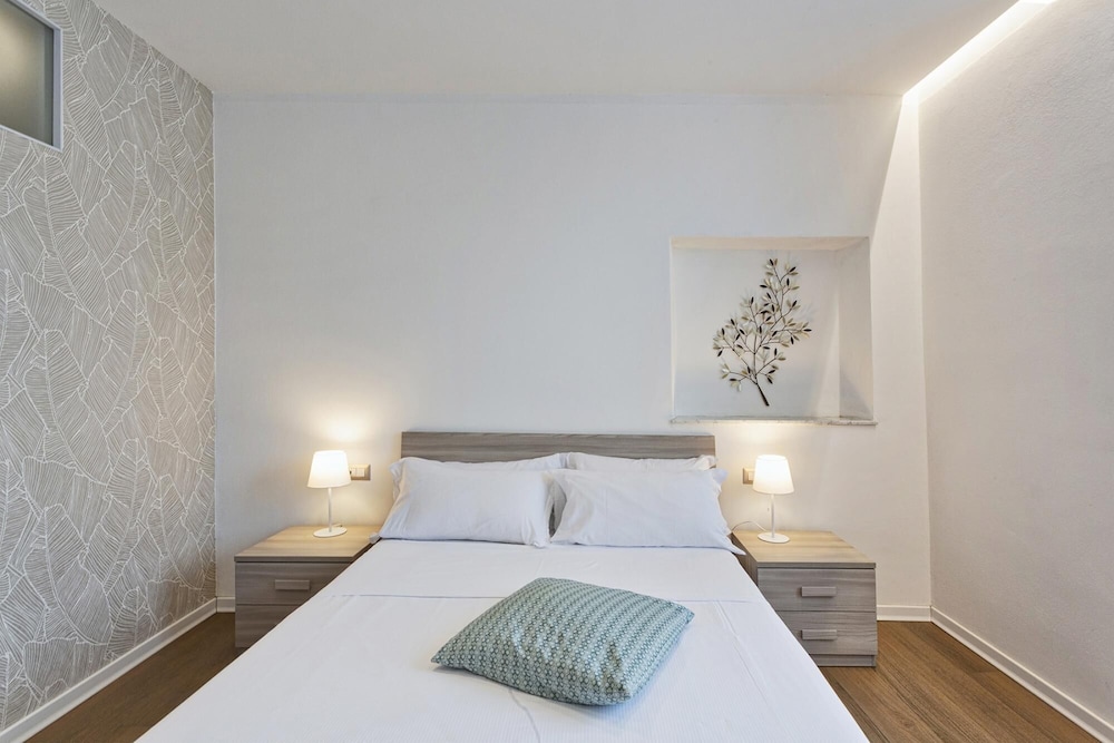 Family Flat in the City Center by Wonderful Italy