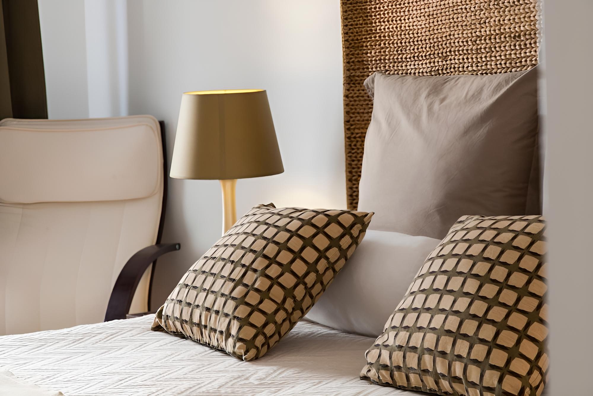 Downtown Brown by Homing