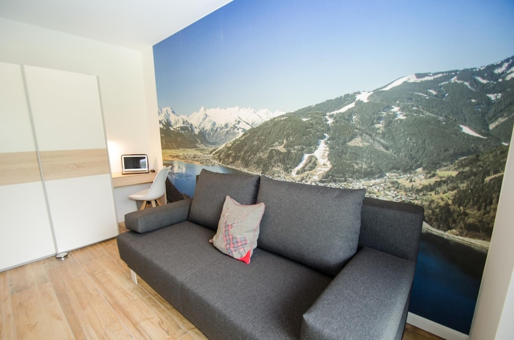 Finest Penthouse Waterside Zell am See