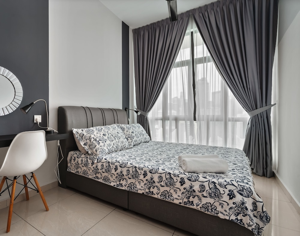 Legasi Kampung Bharu Guesthouse