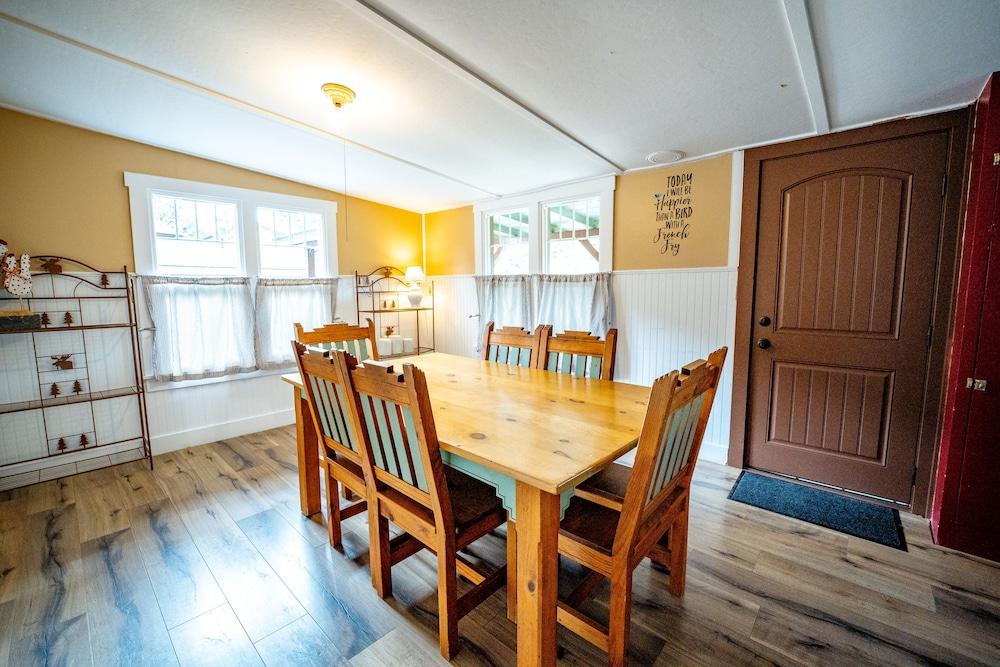 River Ridge Cottages - Property Image 64