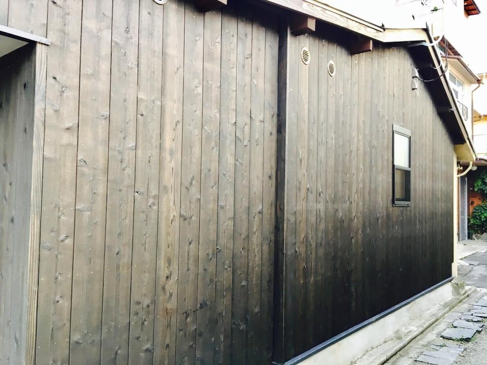 Maruya Guest House Hakubaicho view 2