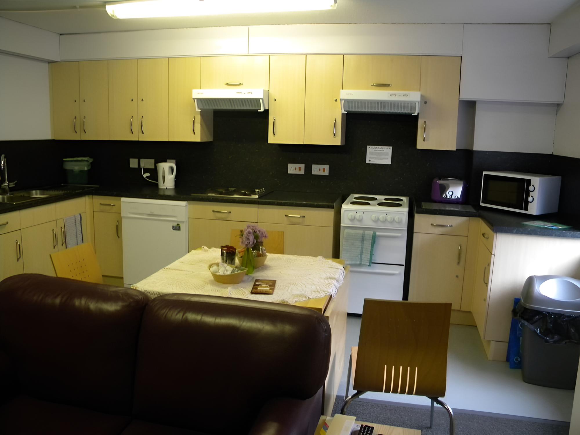 Woolmanhill City Centre - Campus Accommodation