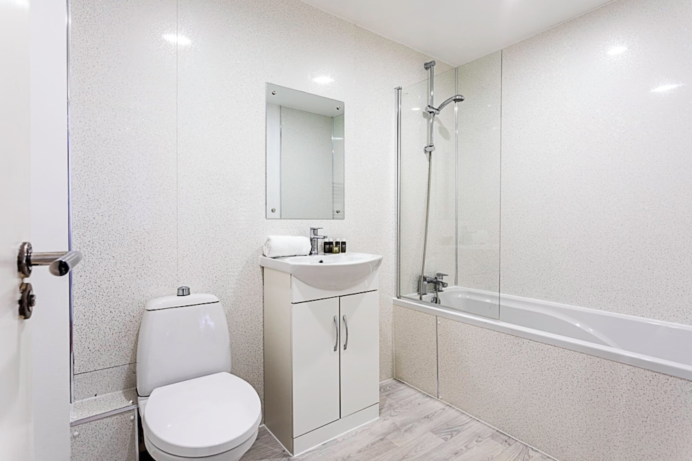 Modern Clapham Apartment
