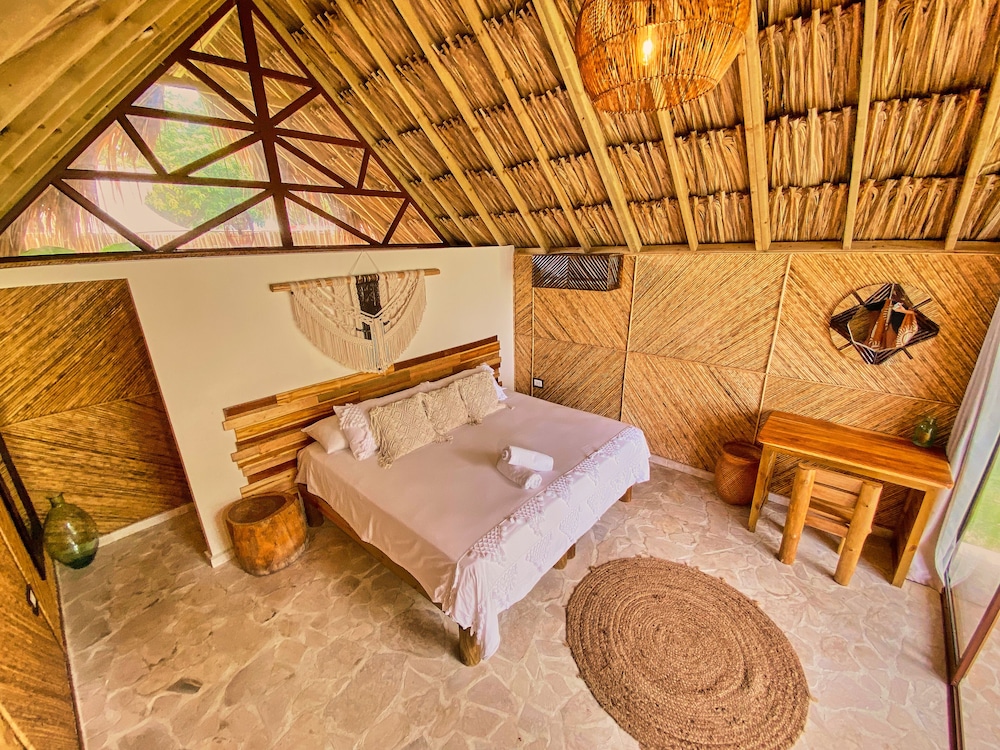 Hotel Isla Mucura