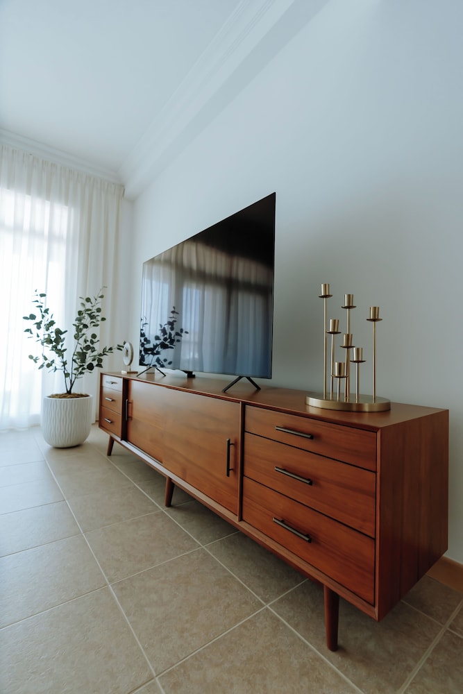 1BR with Ocean Views Palm Jumeirah