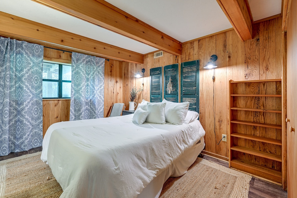 Magical Smoky Mountain Cabin Rental w/ Waterfall! view 3