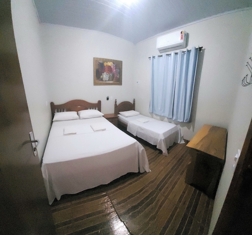 Casa Flor do Ipê Homes