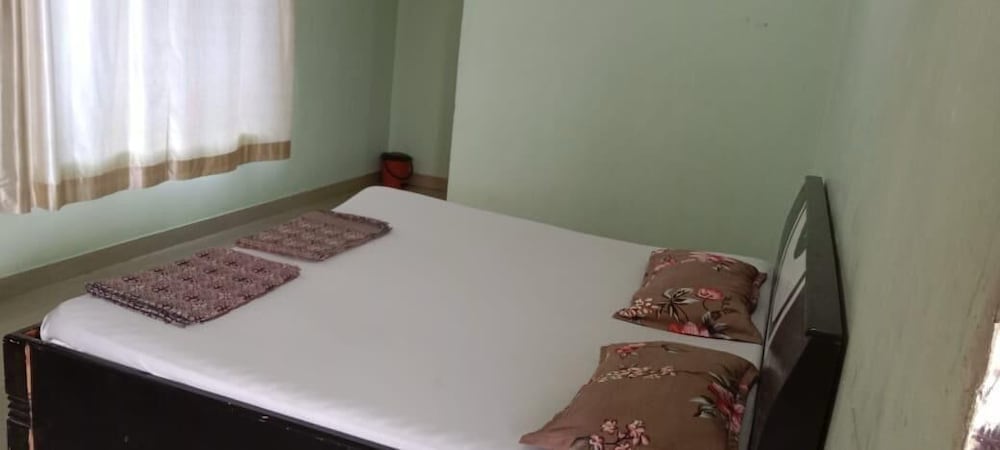 Nisarg Guest House