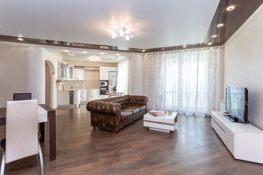 Comfortable apartments on  Skryganova