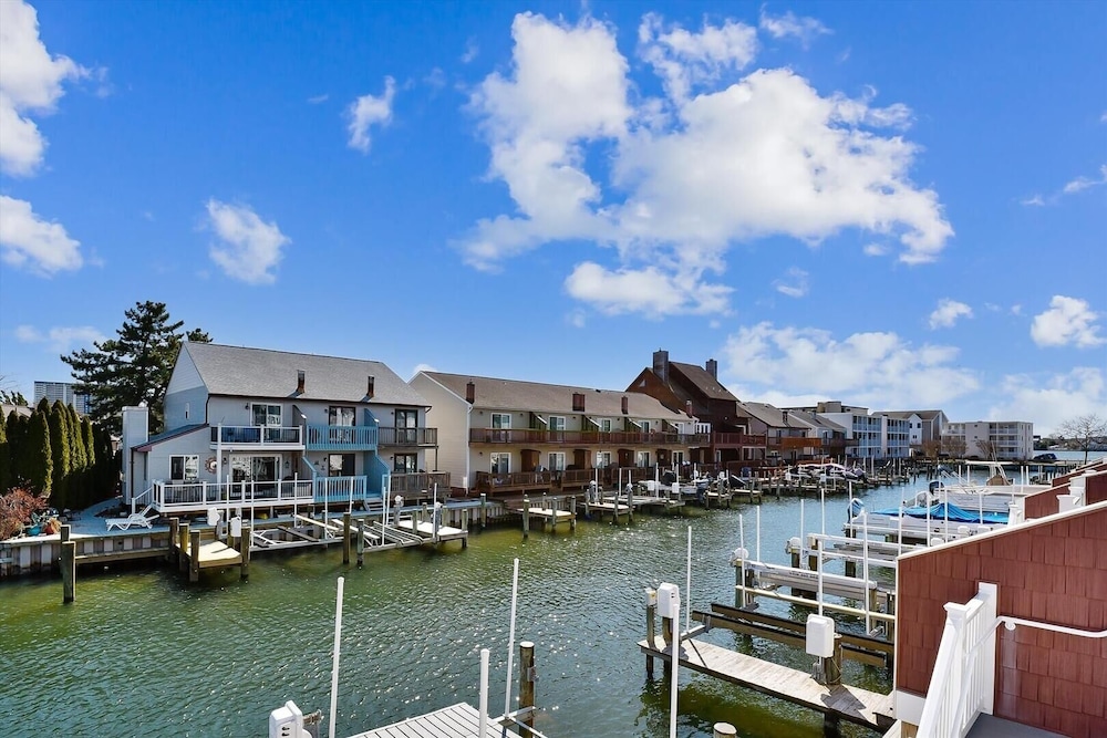 Harbour Bay 23