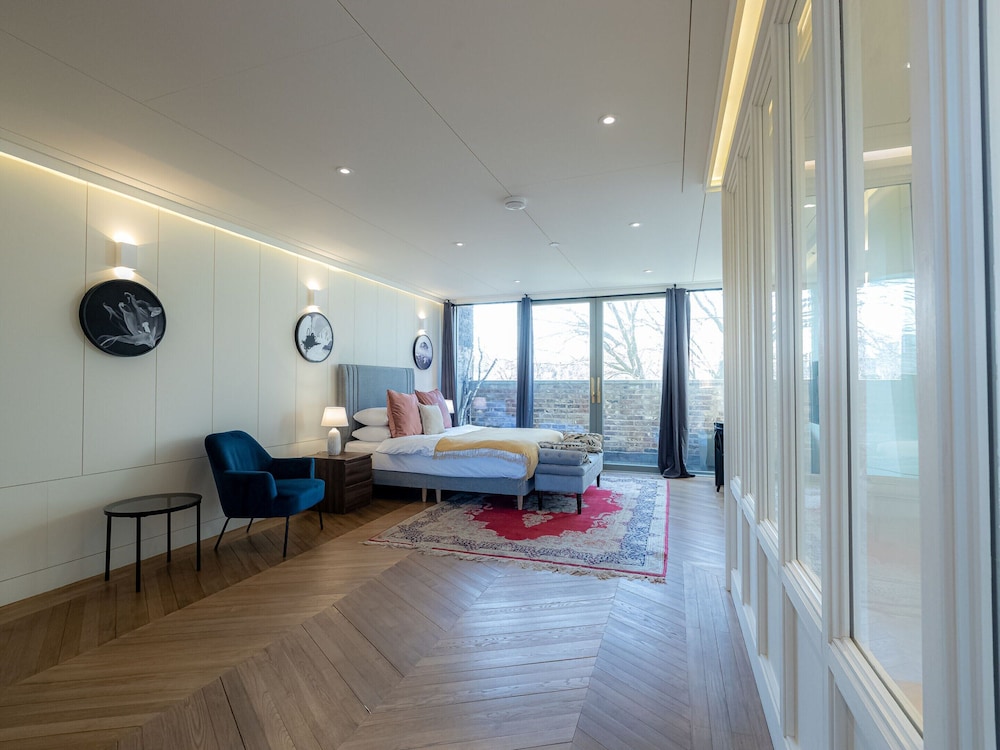Discover The Underworld Five Bedroom by Belvilla