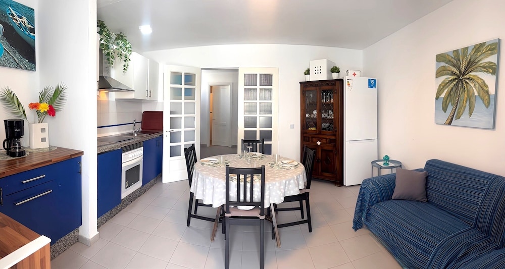 Apartment Florencia With Pool & Wifi in Puerto del Carmen, Lanzarote