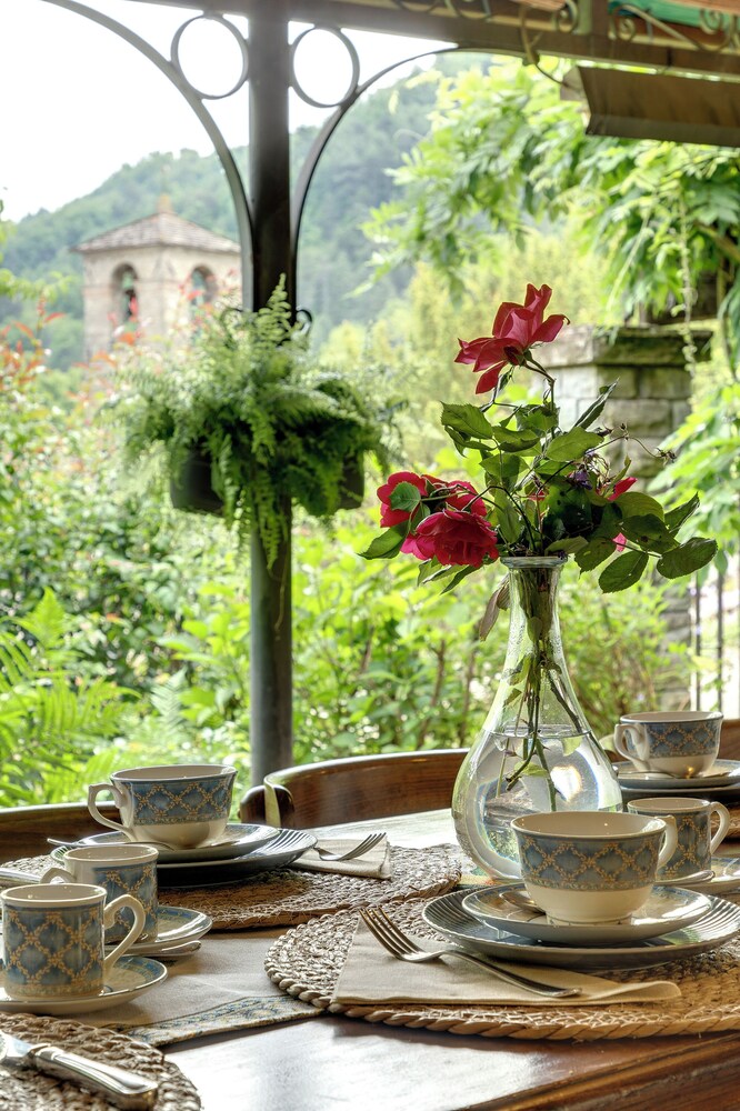 Entire Hilltop Villa With Private Pool In Palazzuolo Sul Senio
