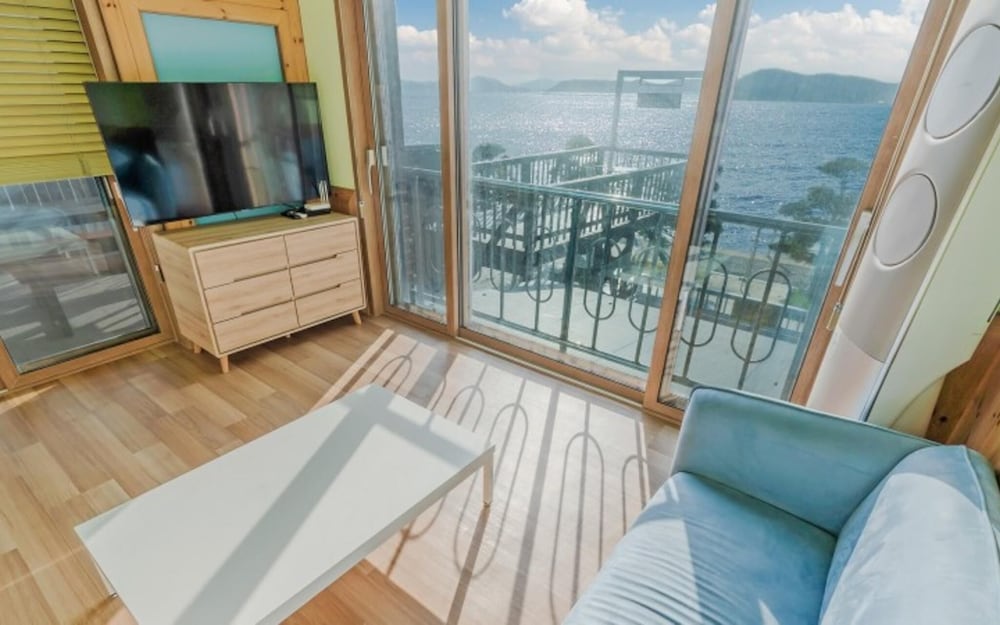Taean Sunstone Pool Villa view 3