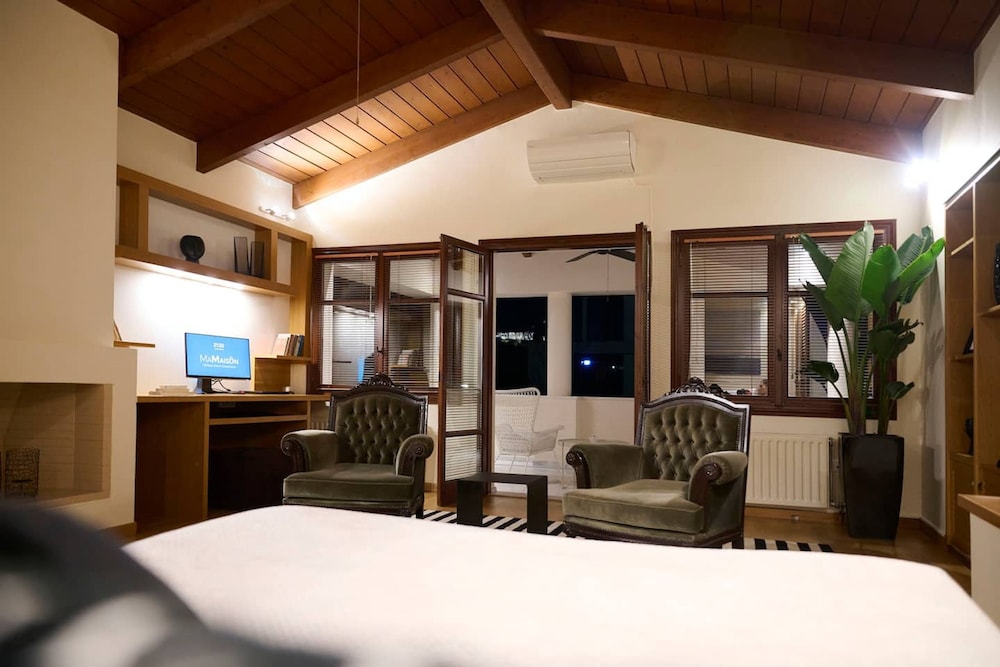 Ma Maison Downtown Villa N 8 Indoor Heated Pool
