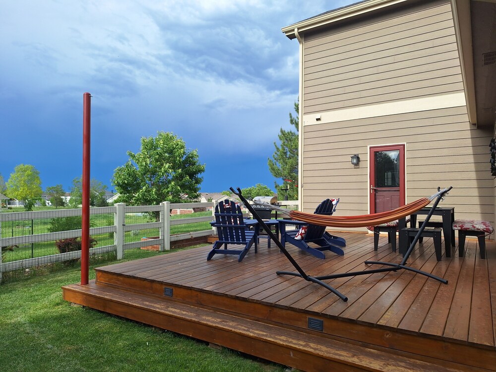 Rigden Retreat Garage, Dog Friendly, Near Trails